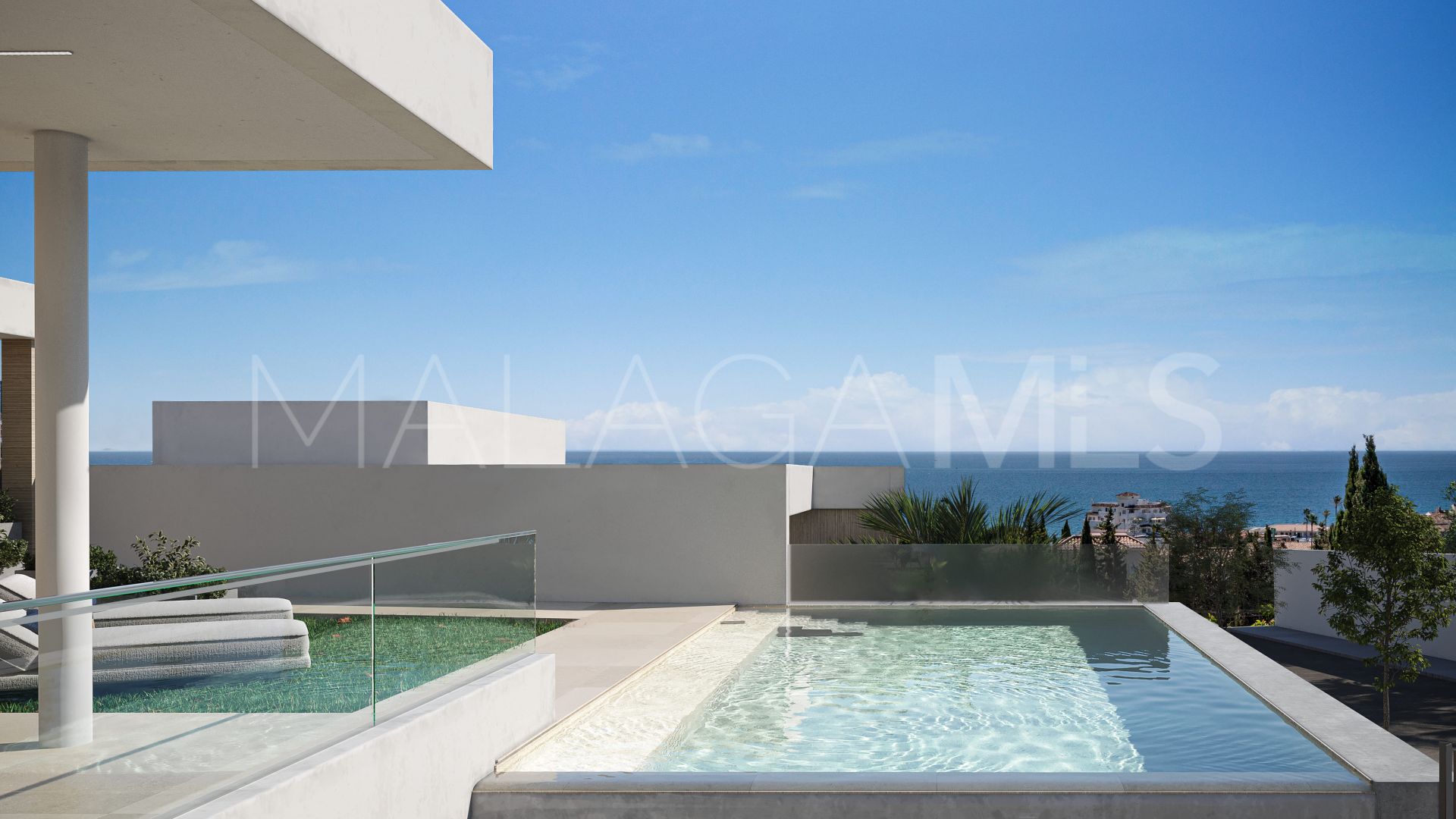 Villa for sale in Estepona