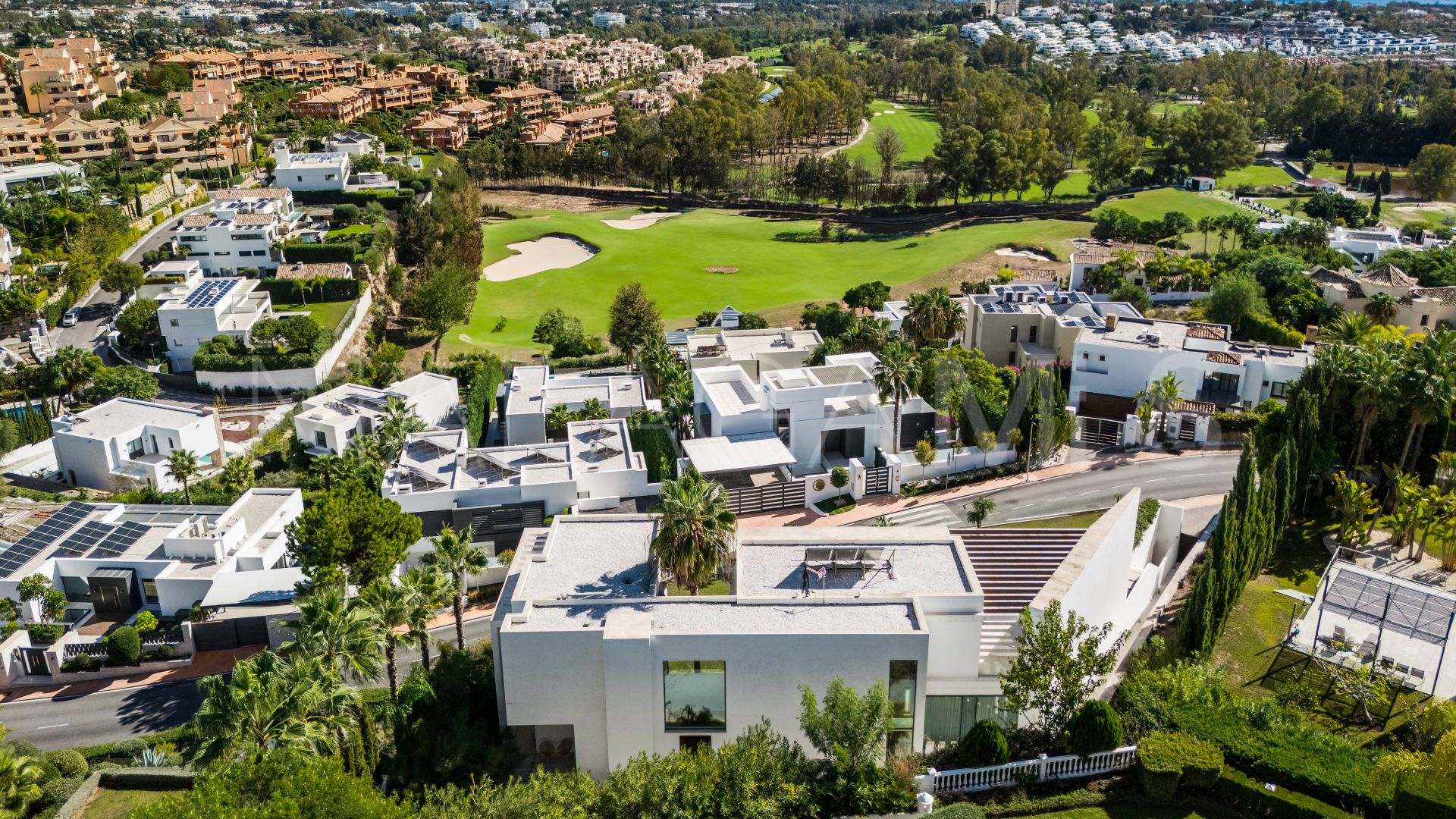 5 bedrooms La Alqueria villa for sale