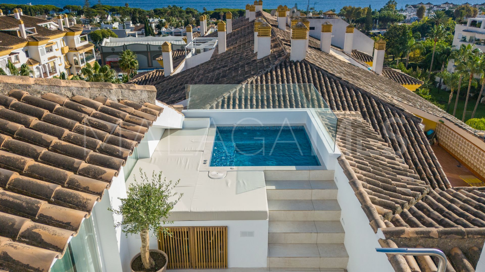 Zweistöckiges penthouse for sale in Golden Mile
