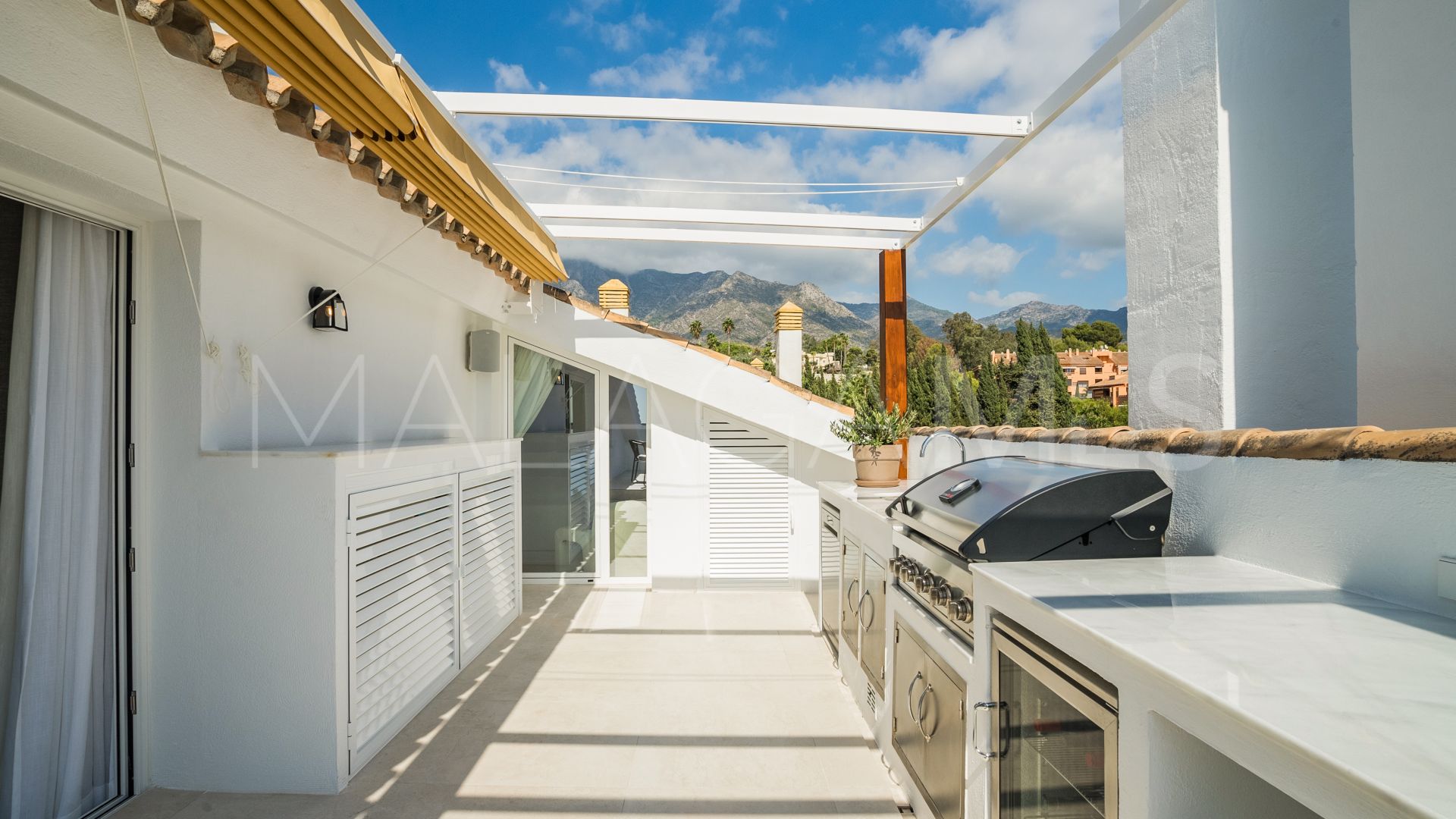 Zweistöckiges penthouse for sale in Golden Mile