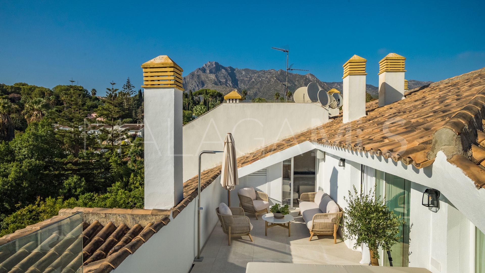 Zweistöckiges penthouse for sale in Golden Mile