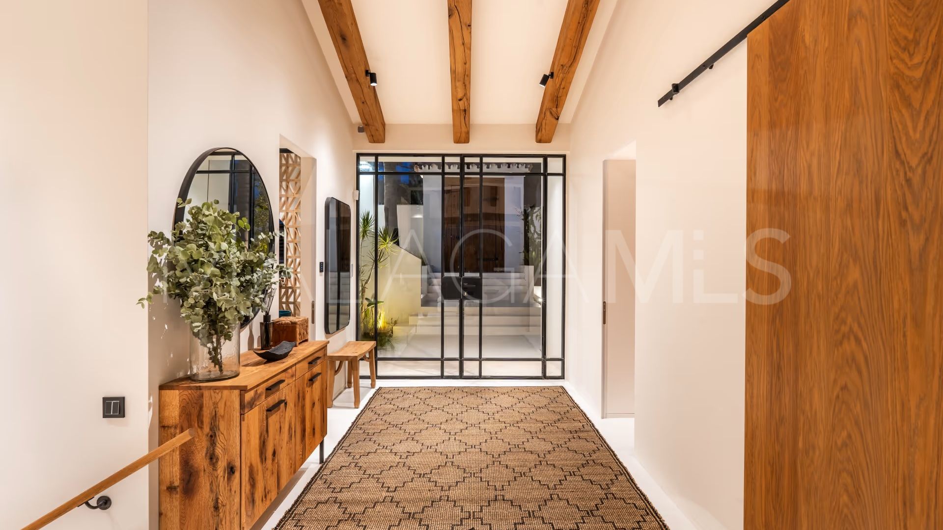 Villa for sale in Los Naranjos