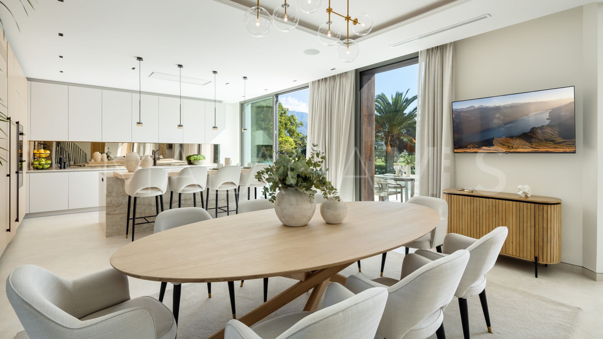 For sale villa in Las Brisas del Golf with 5 bedrooms