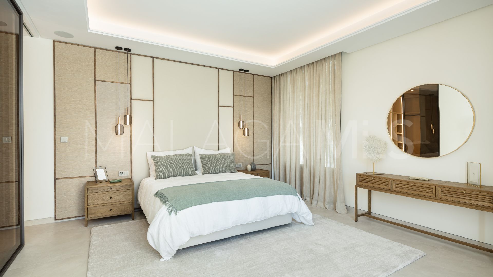 For sale villa in Las Brisas del Golf with 5 bedrooms