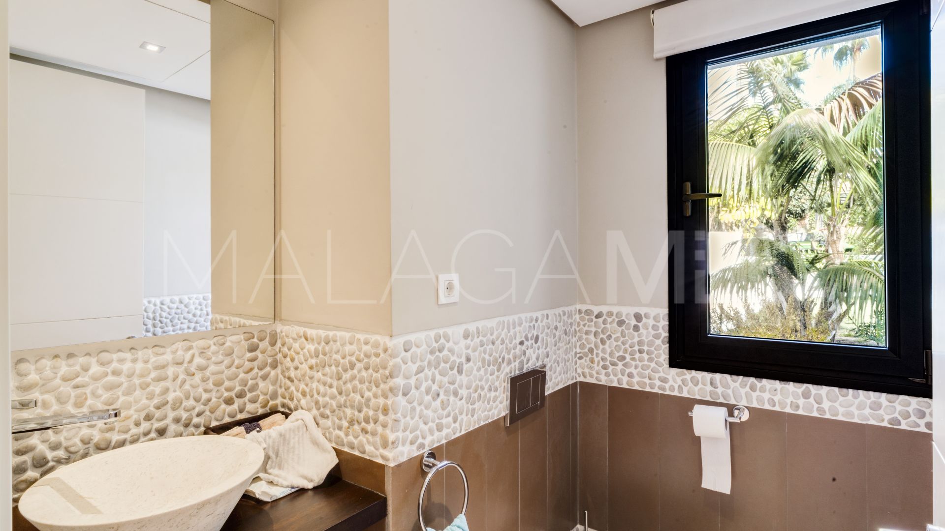 5 bedrooms villa for sale in Lomas de Magna Marbella