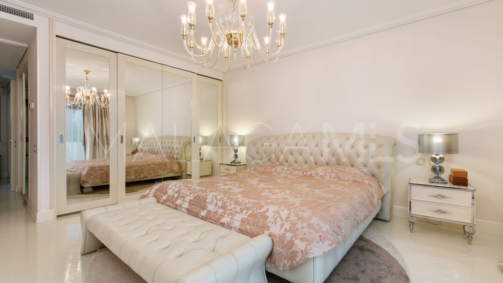 Villa for sale in Lomas de Magna Marbella