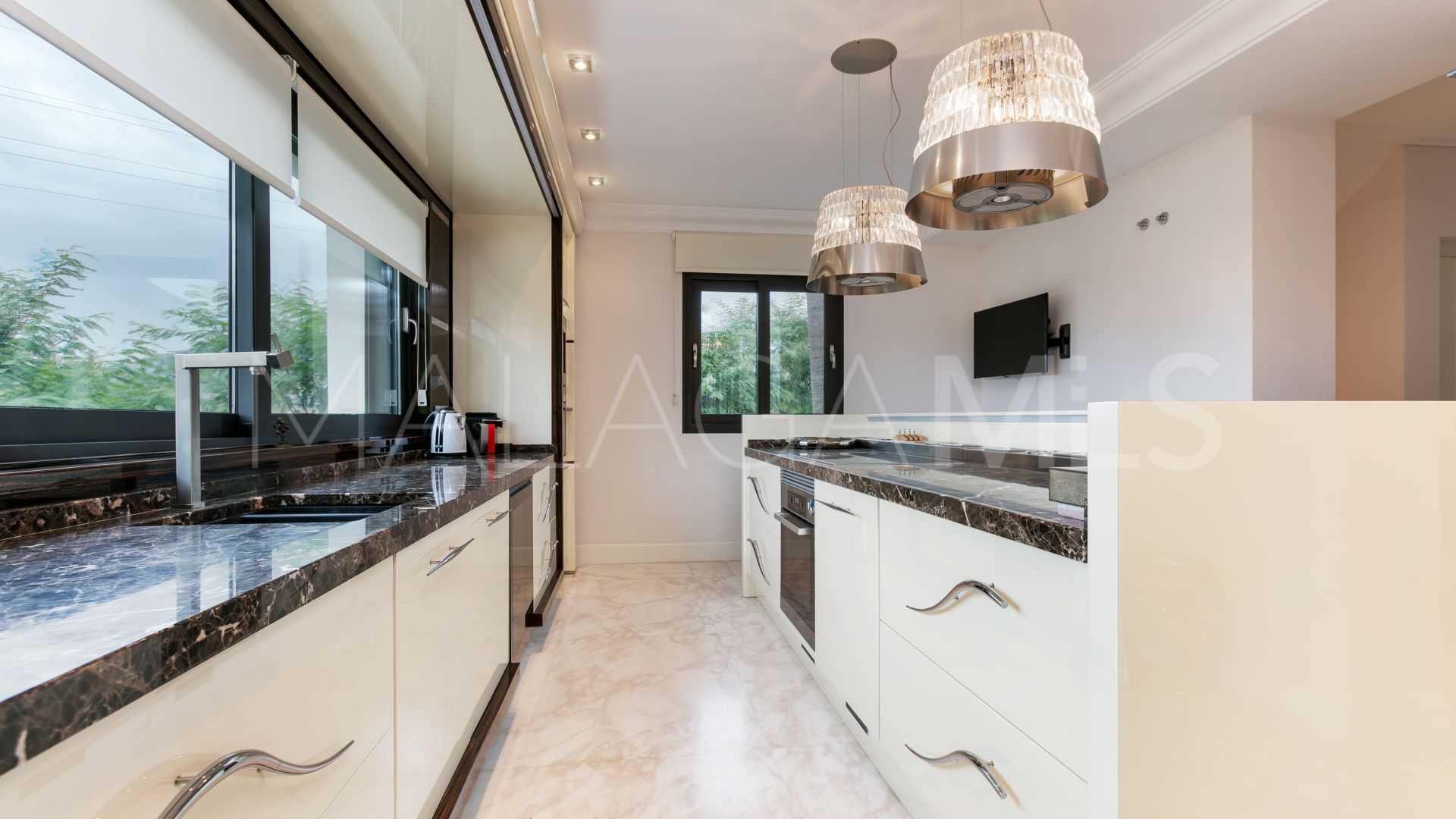 Villa for sale in Lomas de Magna Marbella