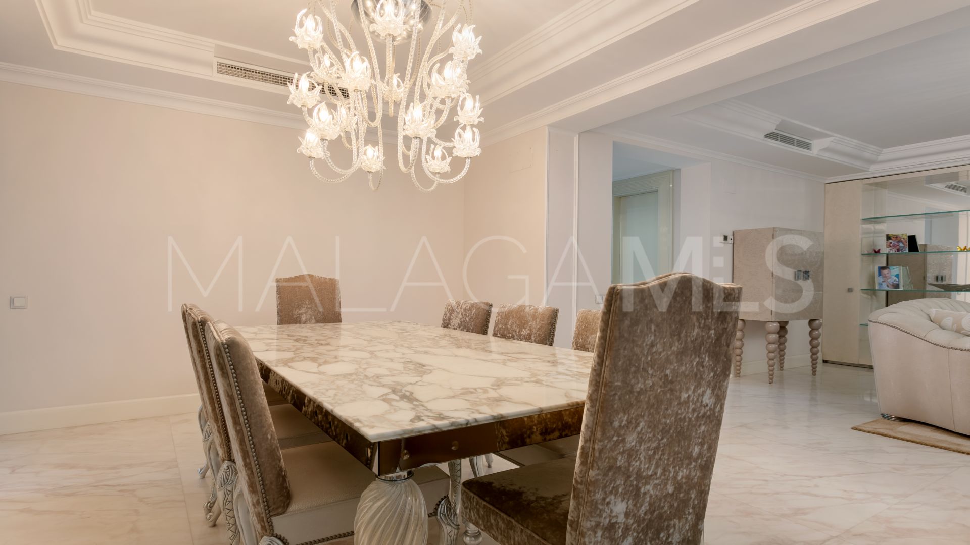 Villa for sale in Lomas de Magna Marbella