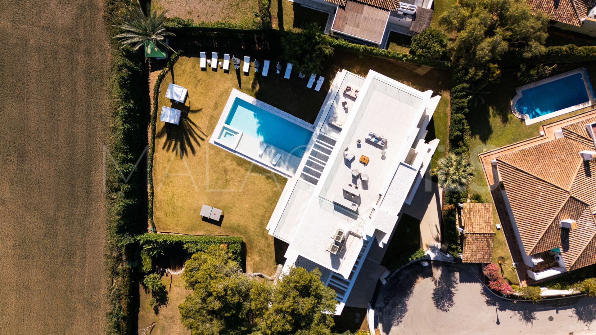 For sale villa in Los Monteros Playa with 6 bedrooms