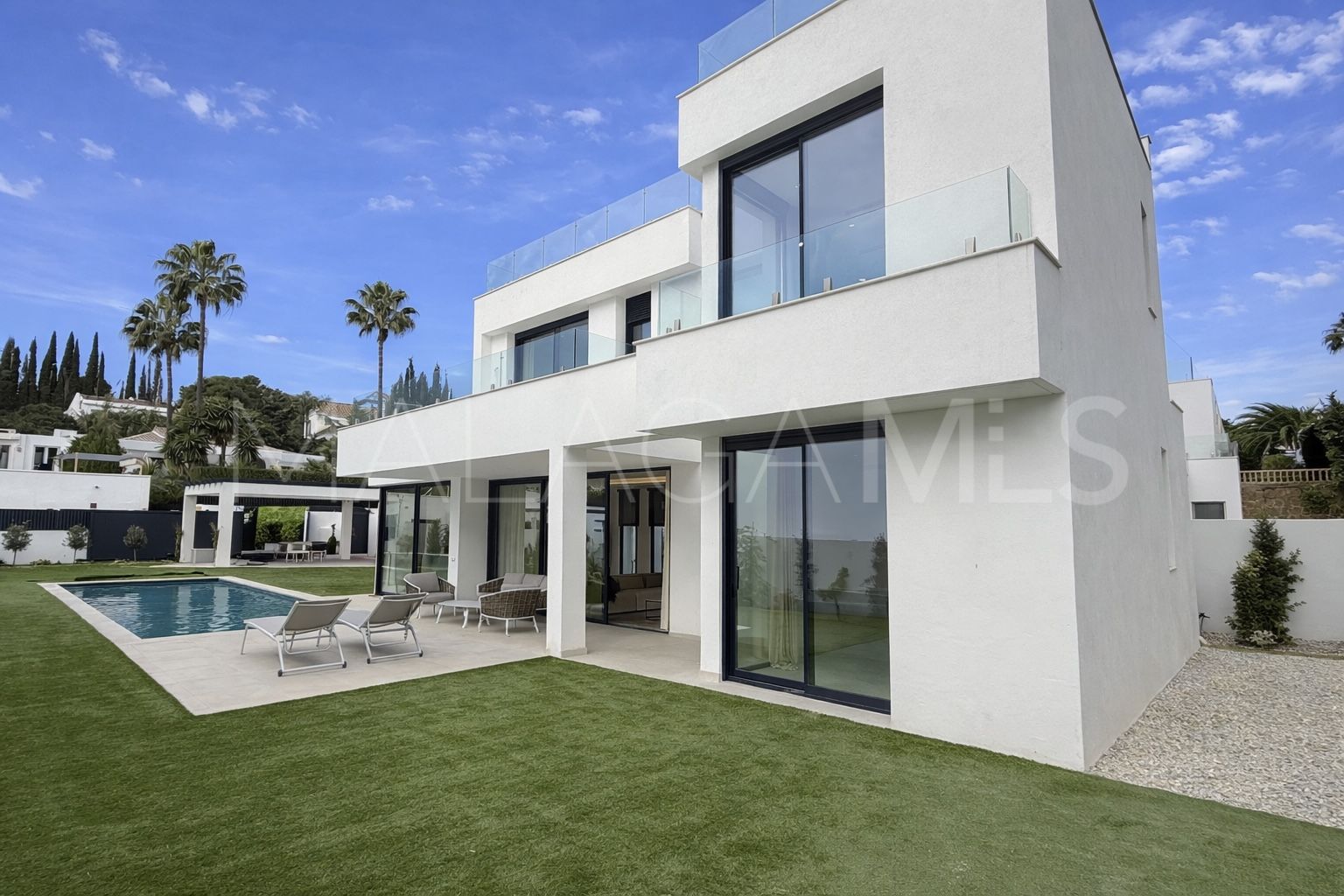 Villa for sale in Monte Biarritz