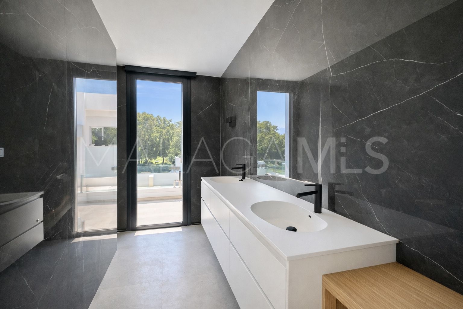Villa for sale in Monte Biarritz