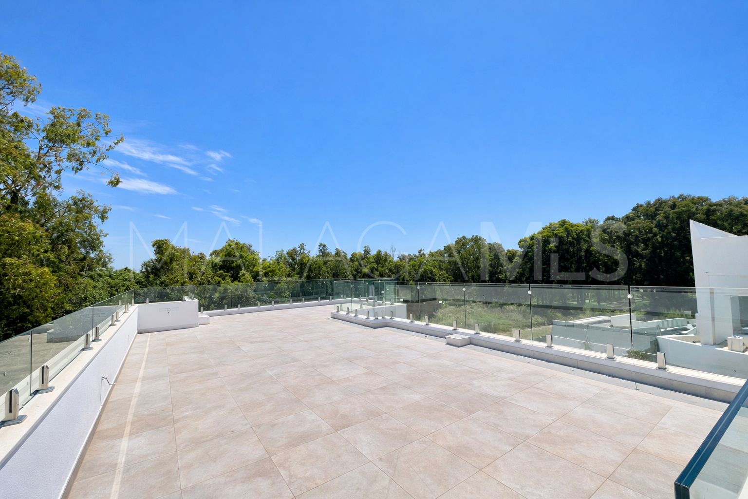 Villa for sale in Monte Biarritz