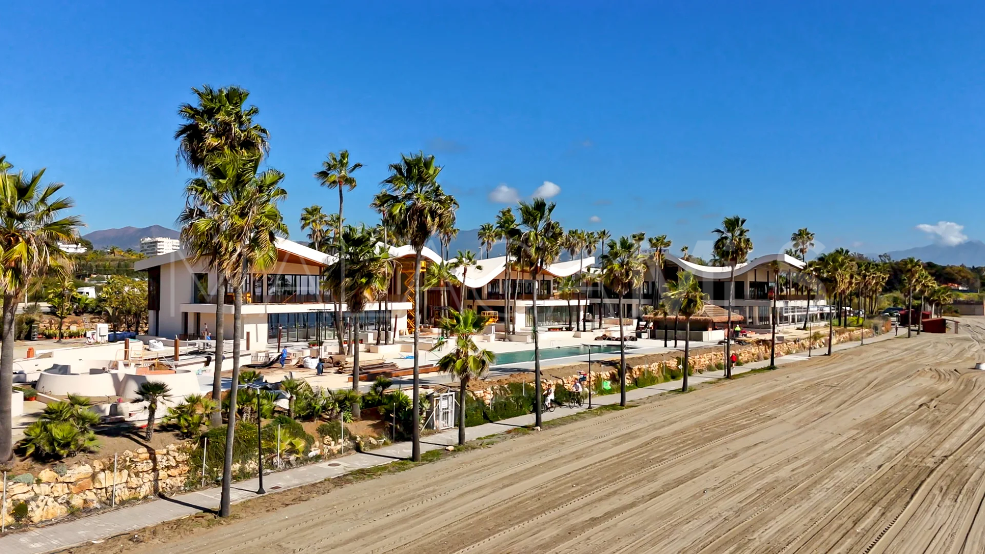 Einfamilienhaushälfte for sale in Marbella Goldene Meile