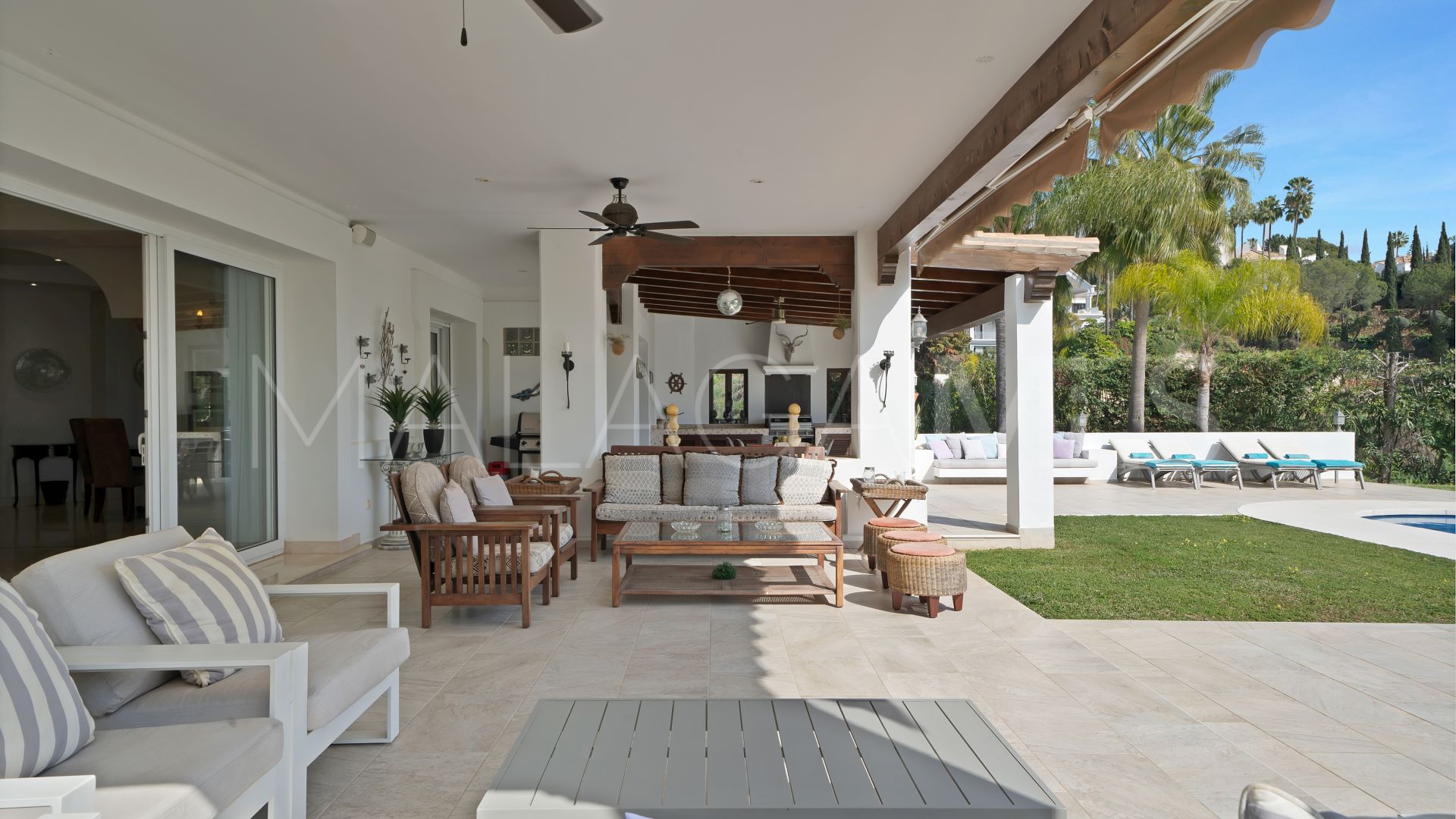 Villa with 7 bedrooms for sale in Nueva Andalucia