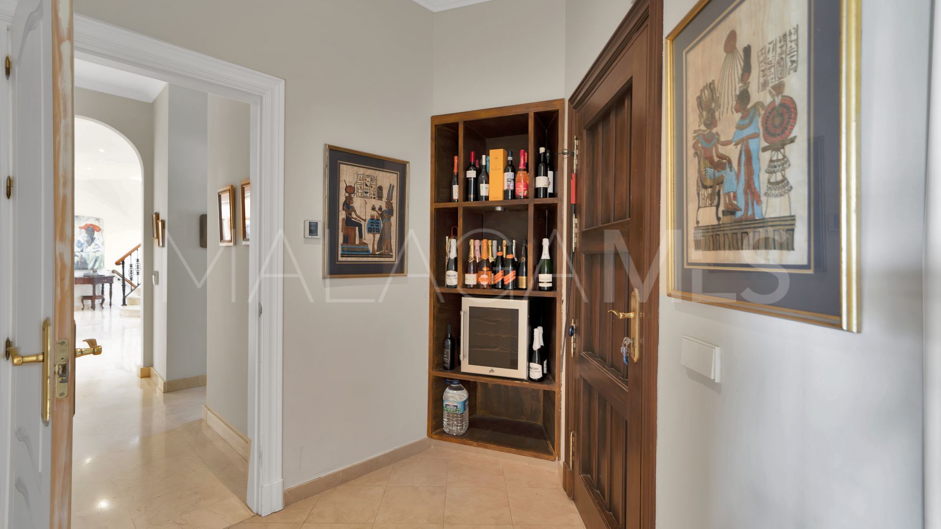 Villa with 7 bedrooms for sale in Nueva Andalucia