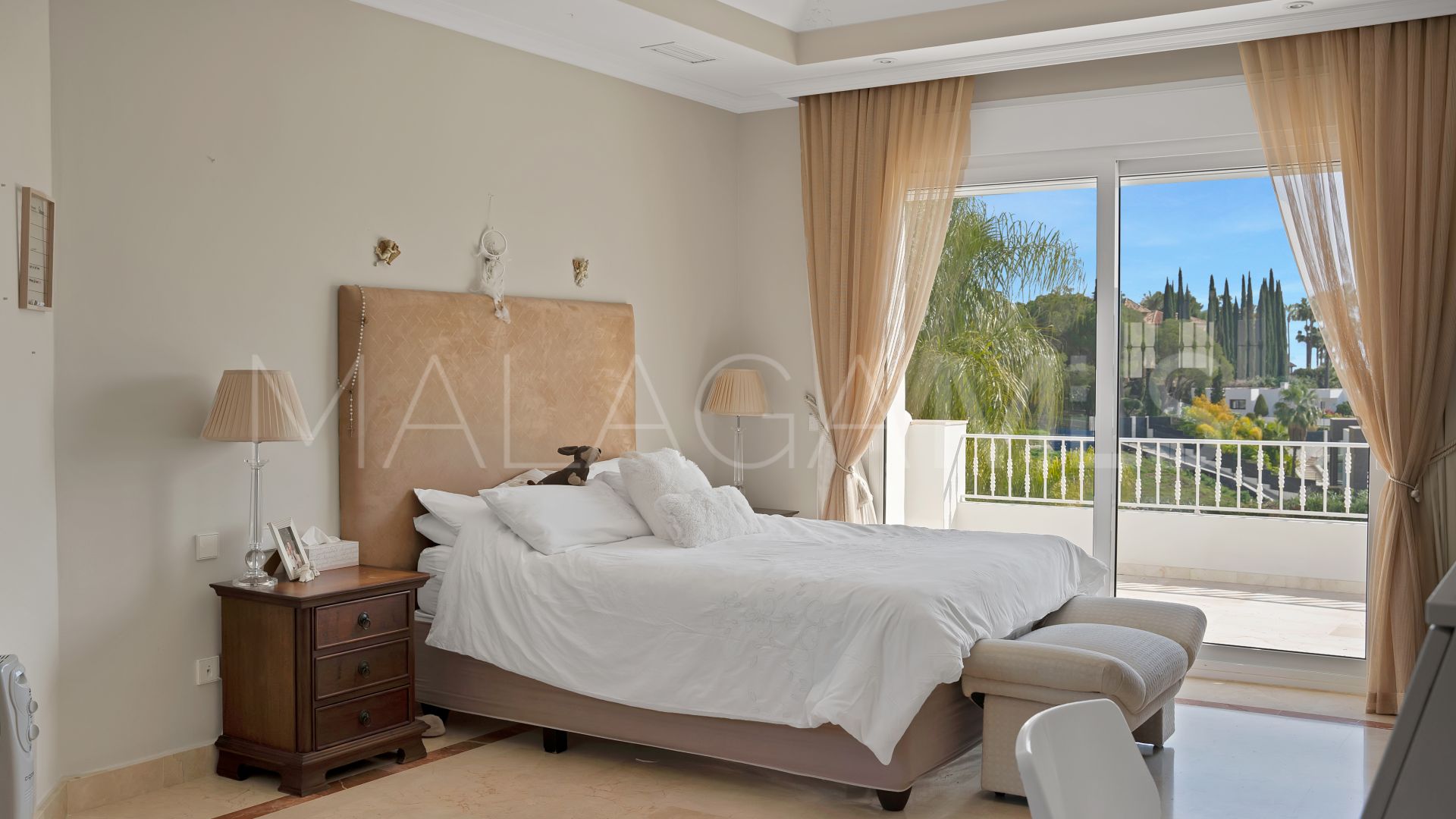 Villa with 7 bedrooms for sale in Nueva Andalucia