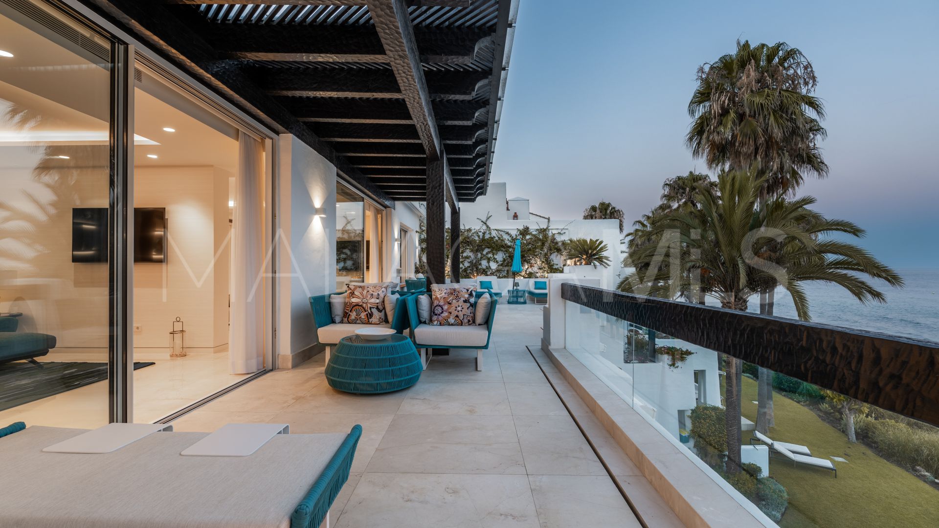 For sale Puente Romano 6 bedrooms duplex penthouse