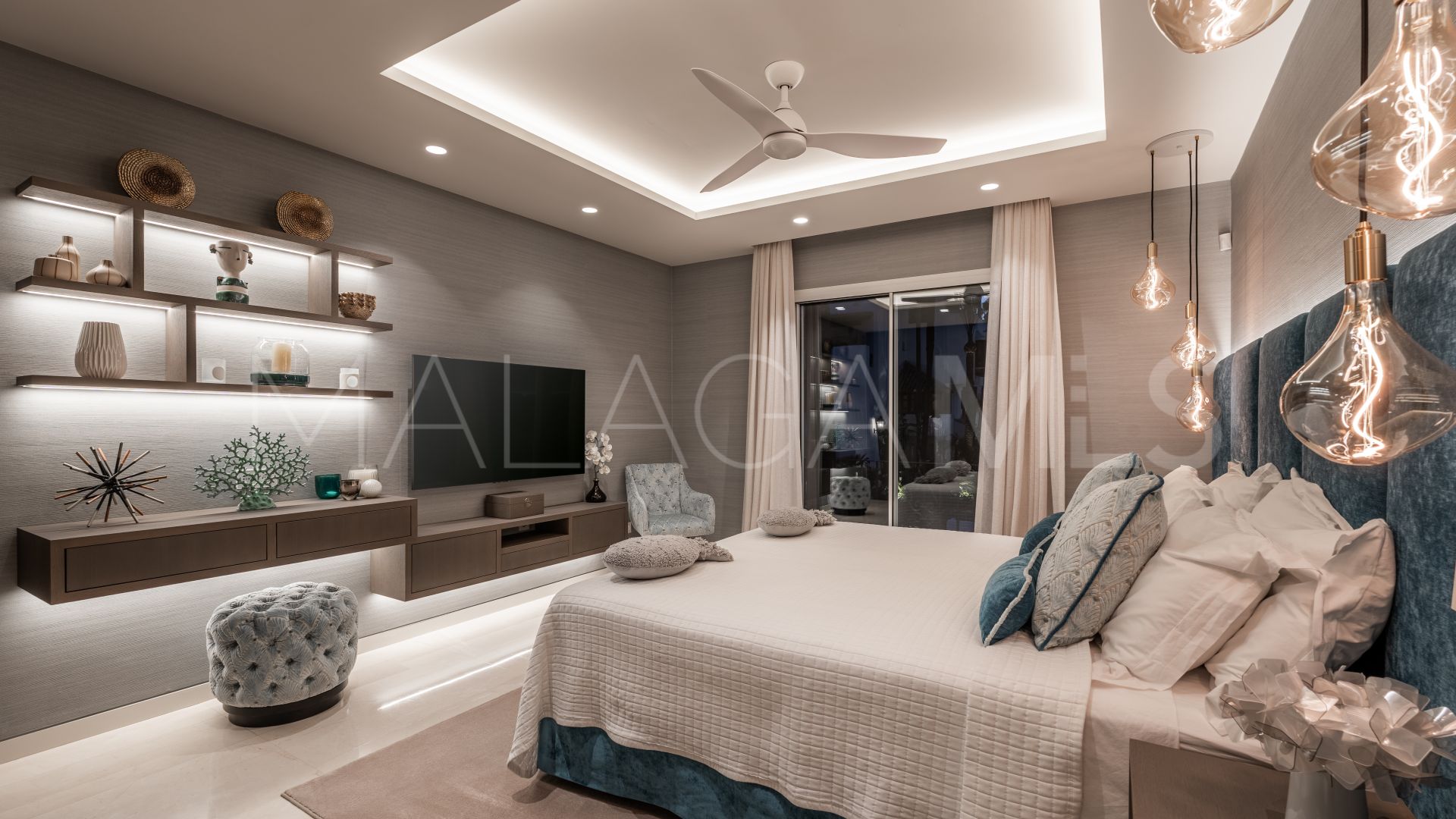 For sale Puente Romano 6 bedrooms duplex penthouse