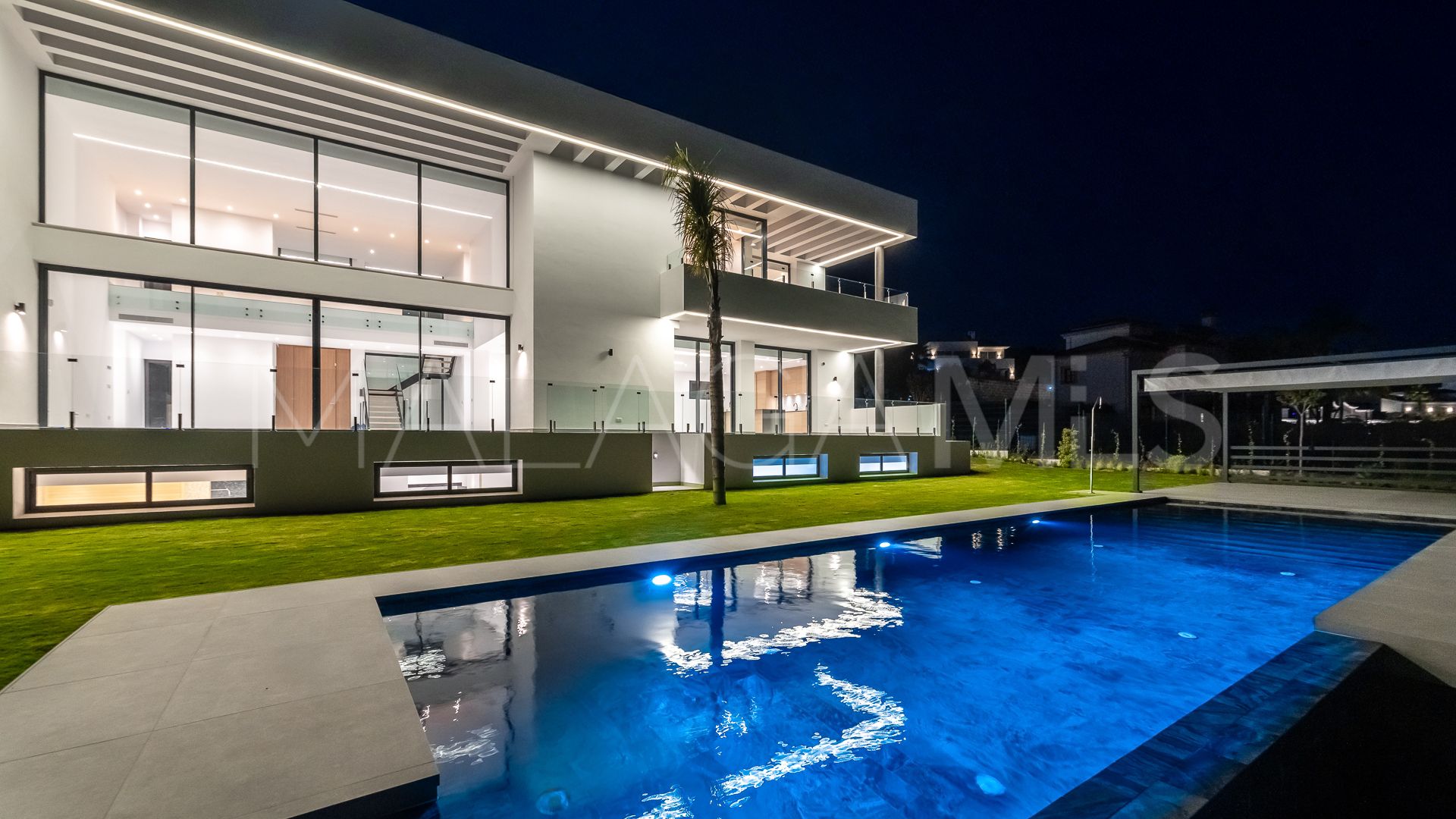 Villa for sale in Paraiso Alto