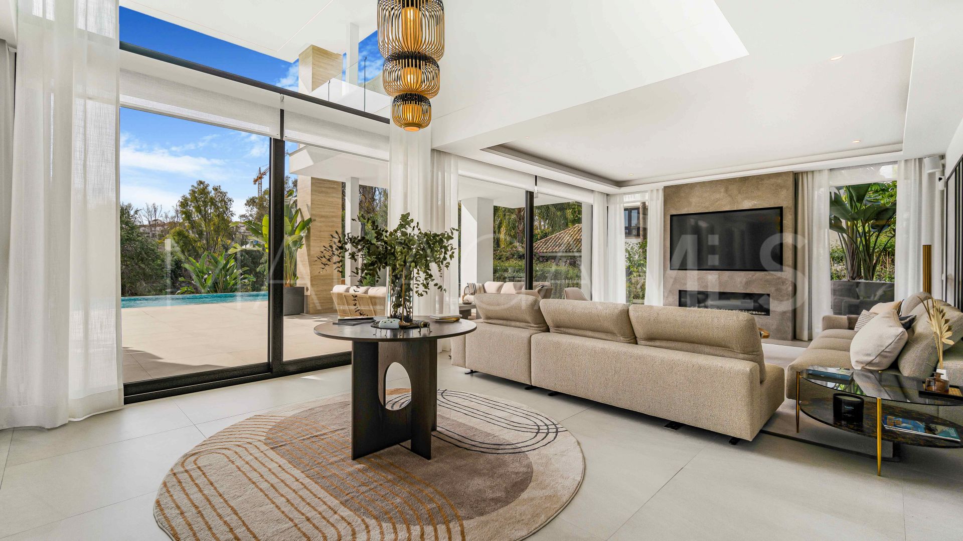 Villa for sale in Altos de Puente Romano