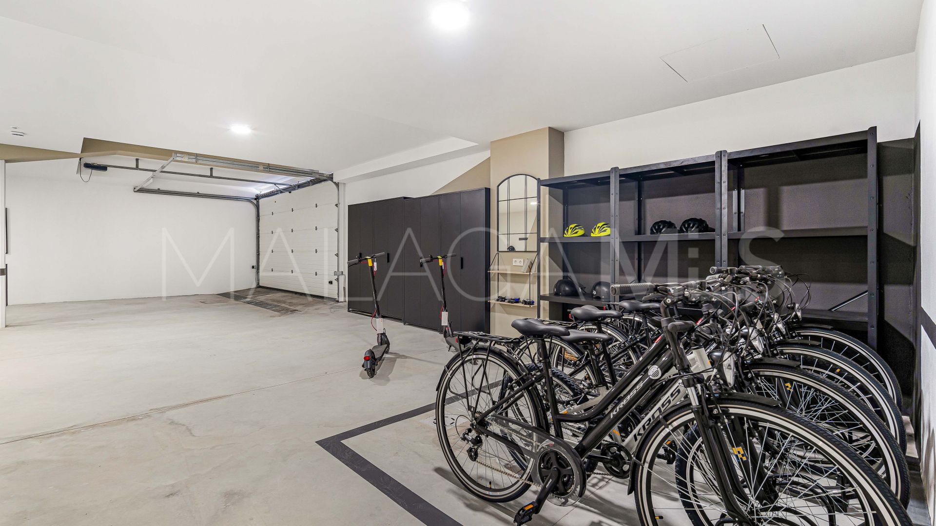 Villa for sale in Altos de Puente Romano