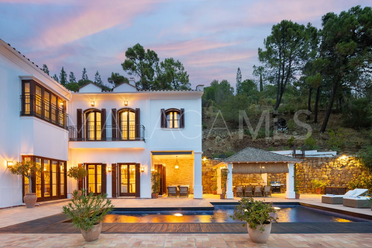 6 bedrooms El Madroñal villa for sale