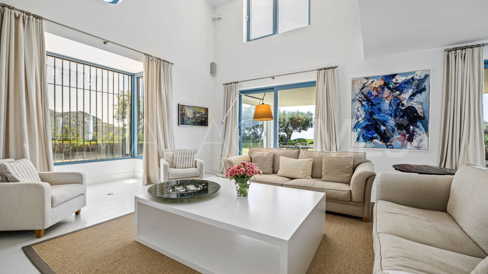 Buy villa de 5 bedrooms in Monte Mayor