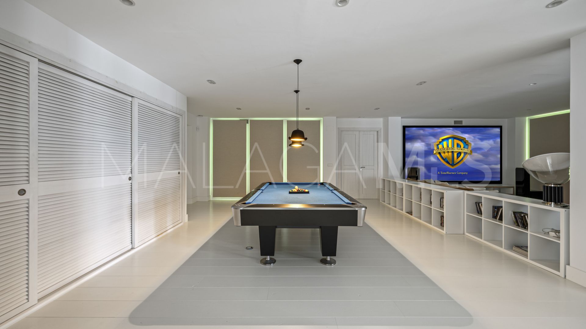 Buy villa de 5 bedrooms in Monte Mayor