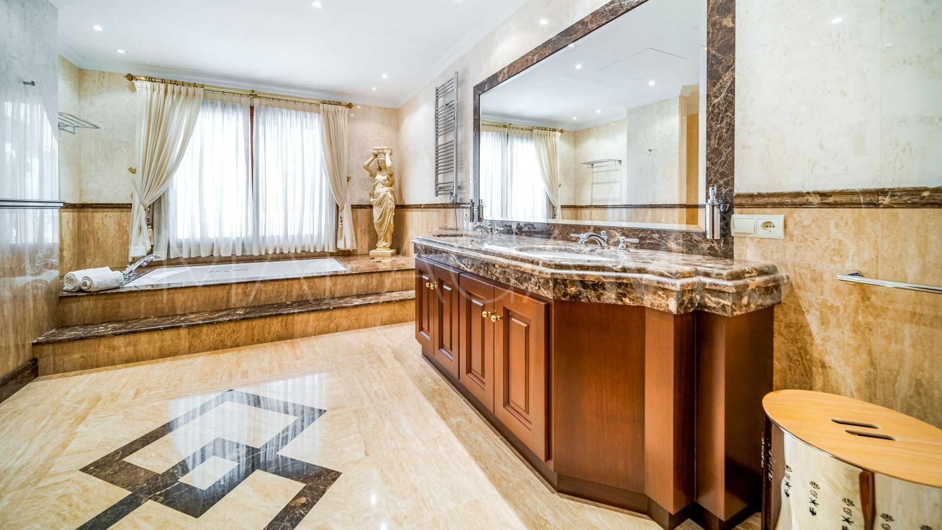 Guadalmina Baja, villa for sale de 8 bedrooms