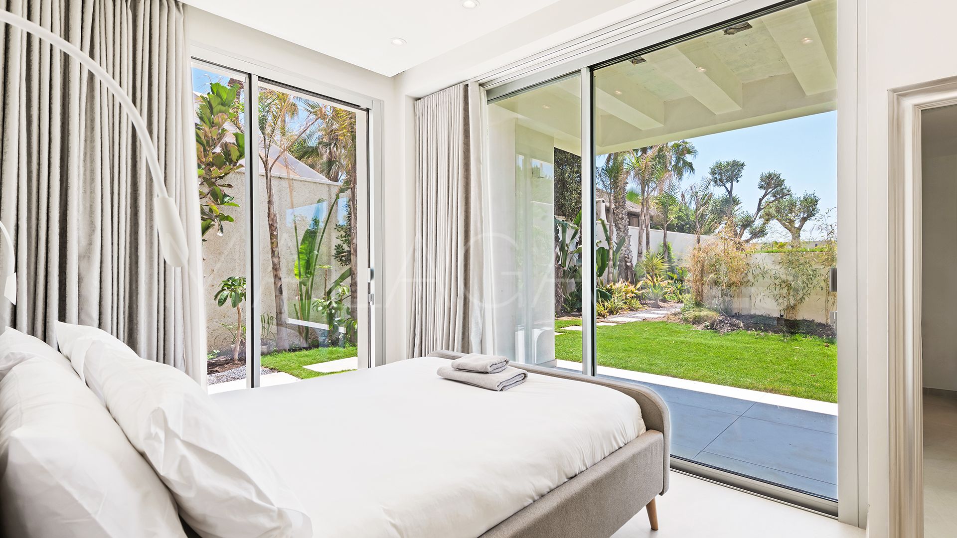 Villa for sale in Mijas Costa