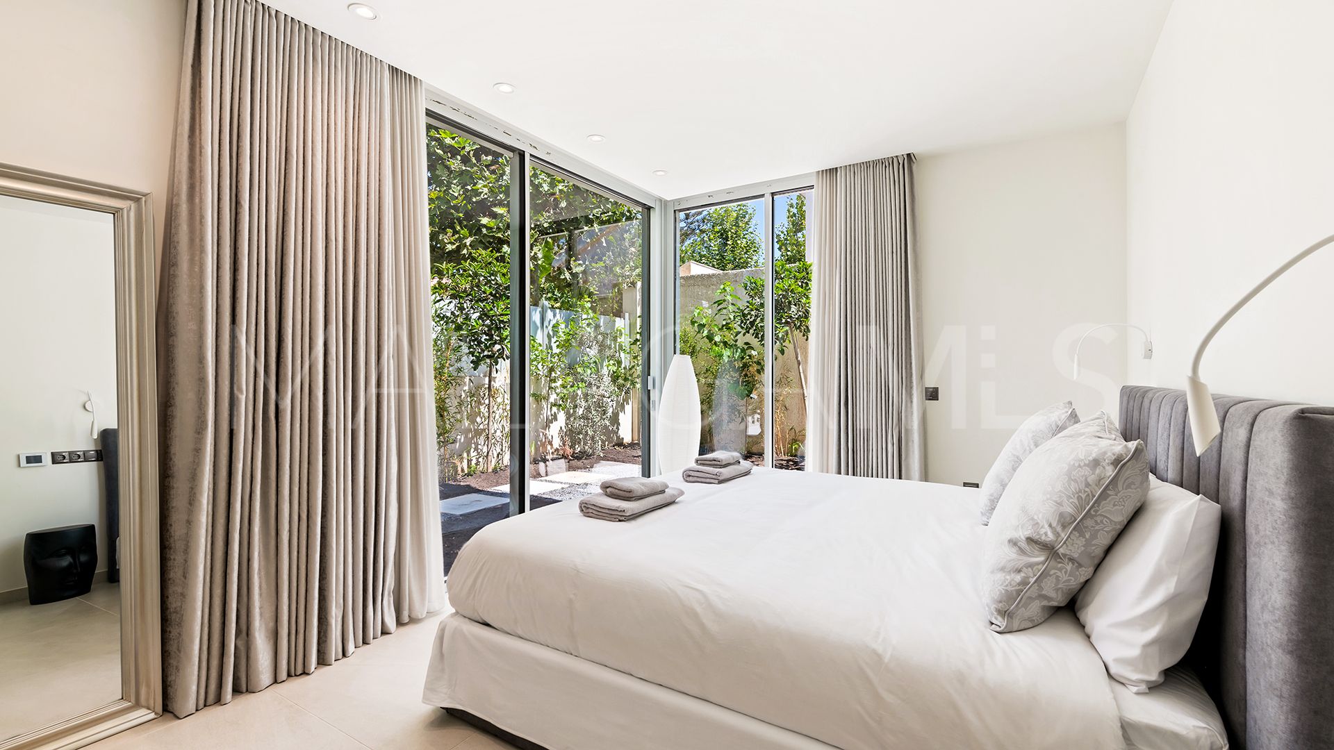 Villa for sale in Mijas Costa