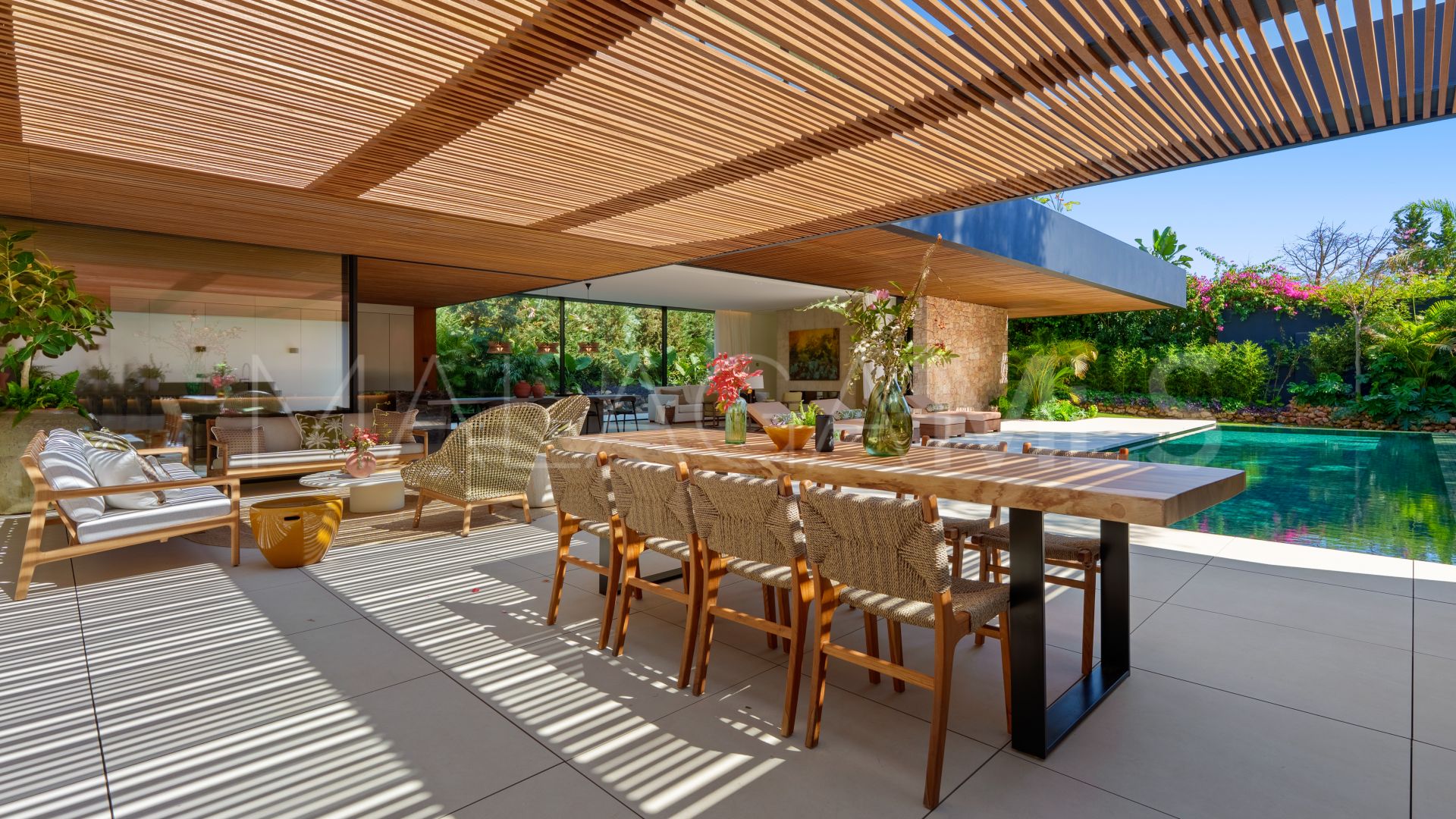 6 bedrooms Parcelas del Golf villa for sale
