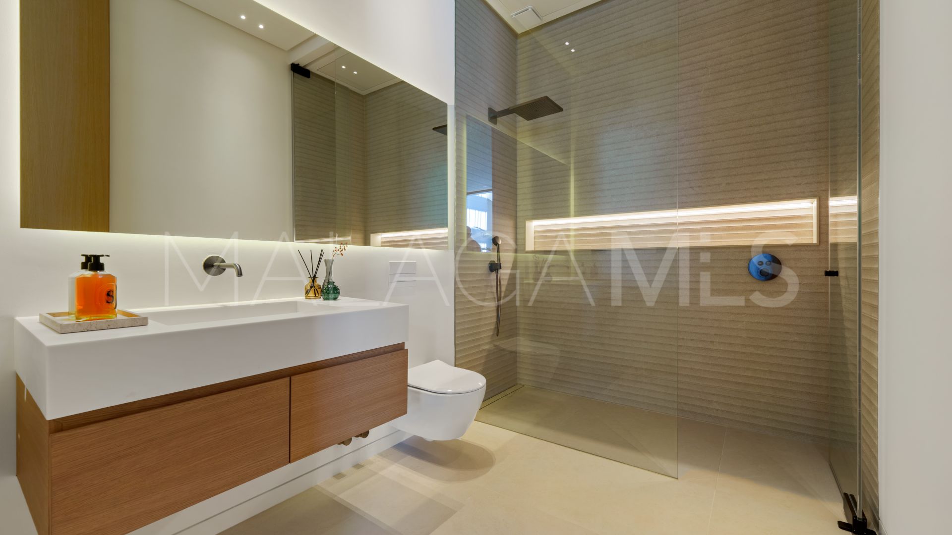 6 bedrooms Parcelas del Golf villa for sale