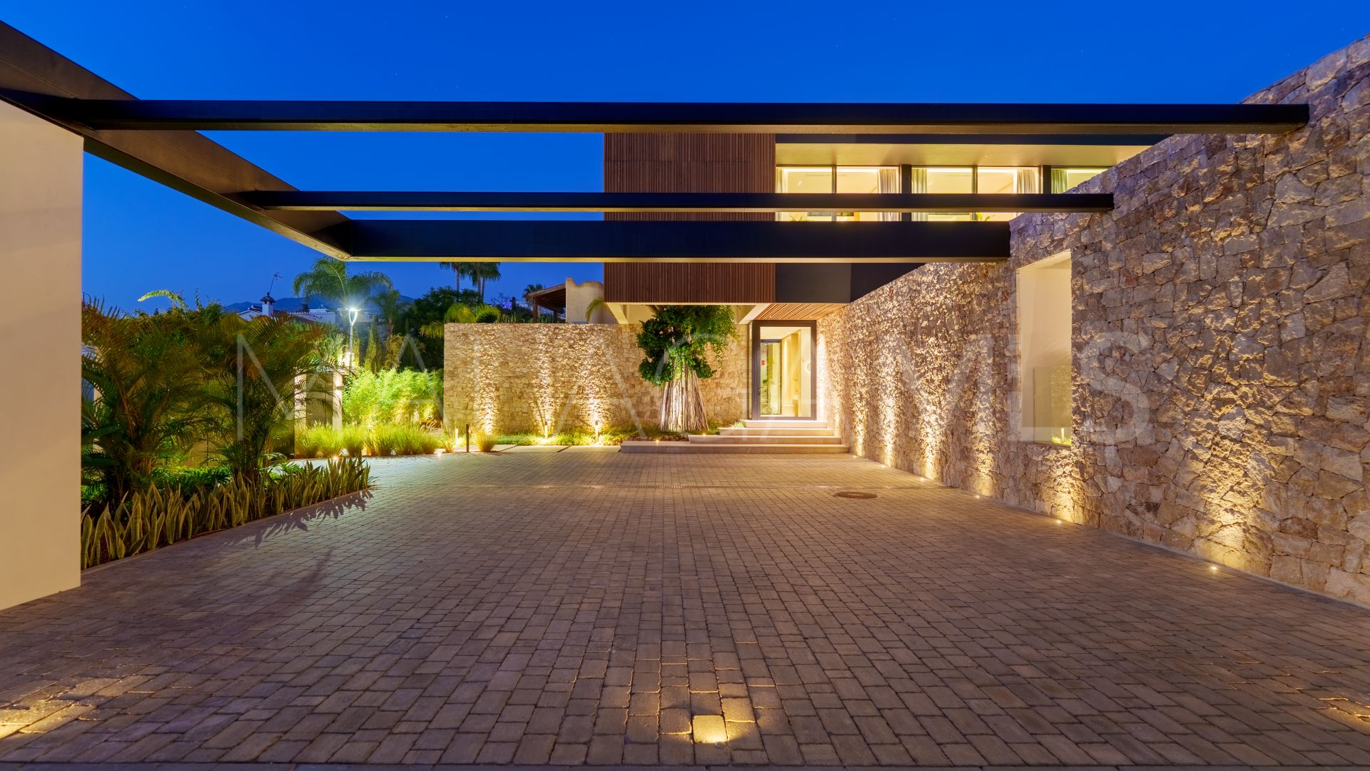 6 bedrooms Parcelas del Golf villa for sale