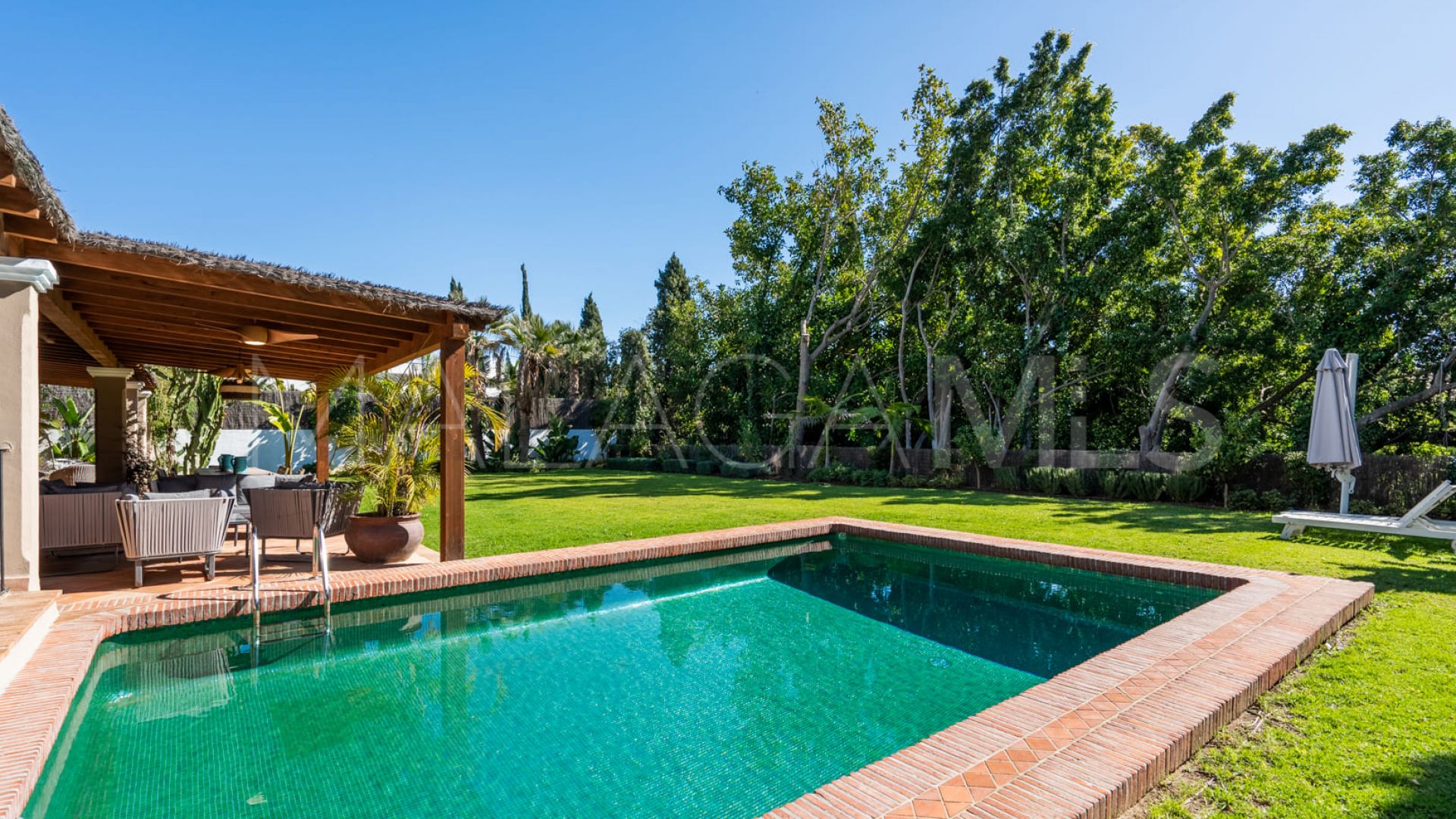 Villa for sale in Nagüeles