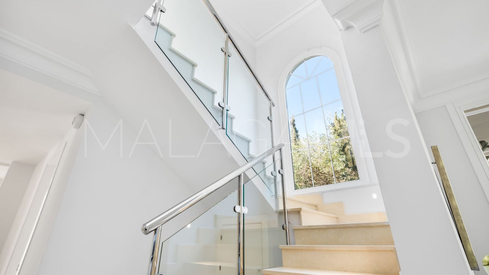 Villa for sale in Nagüeles