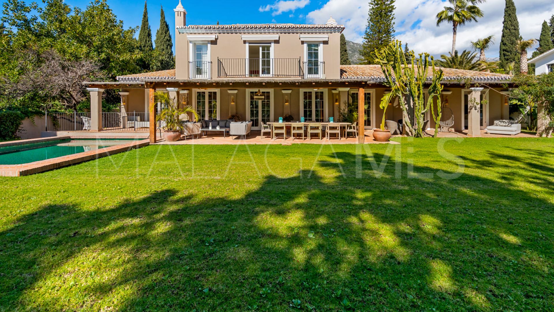 Villa for sale in Nagüeles
