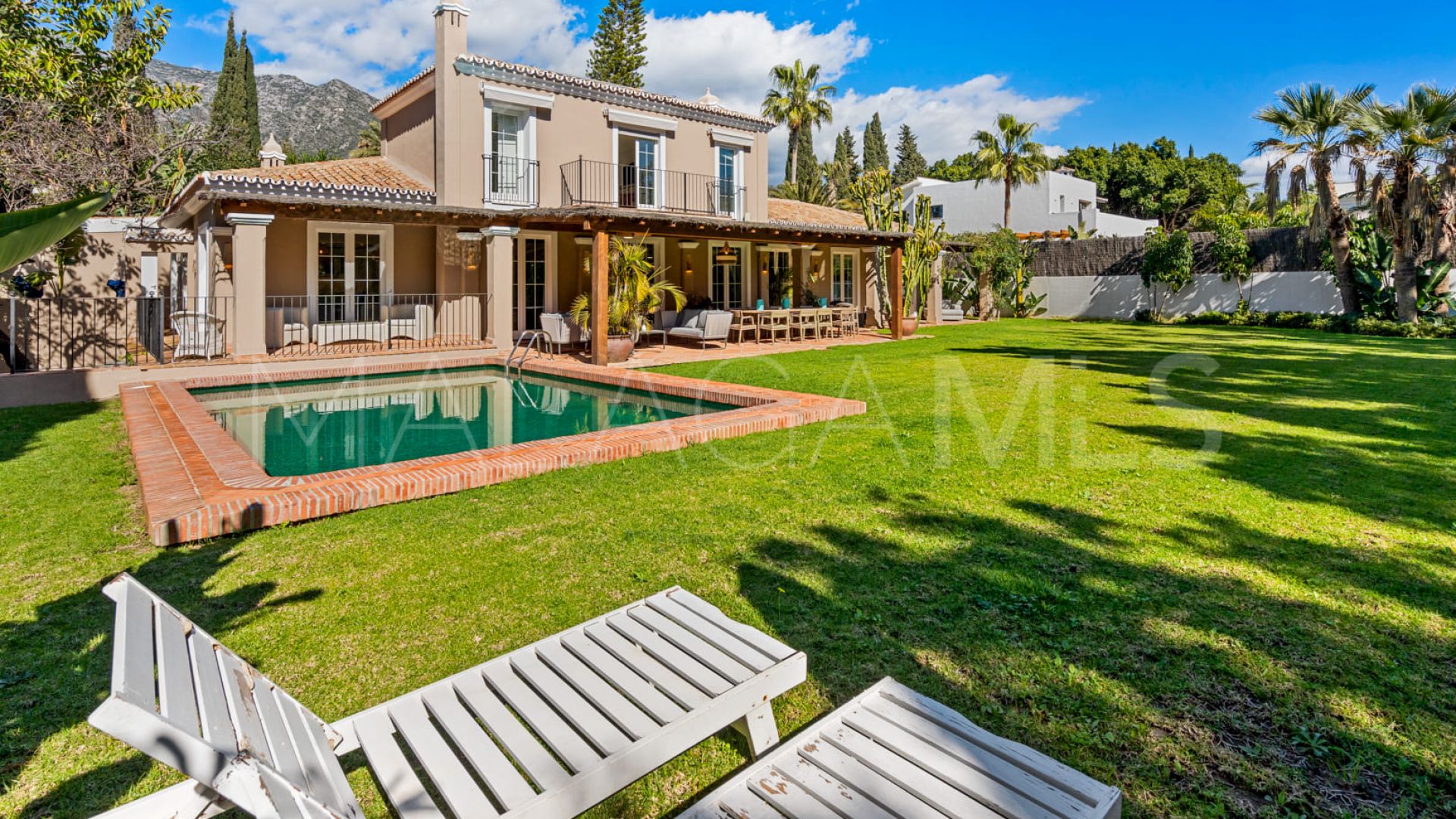 Villa for sale in Nagüeles