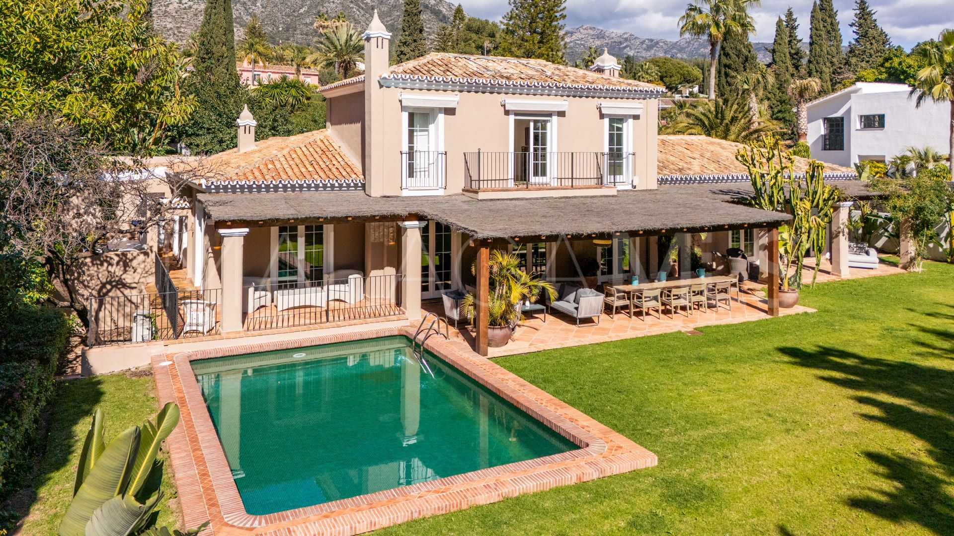 Villa for sale in Nagüeles