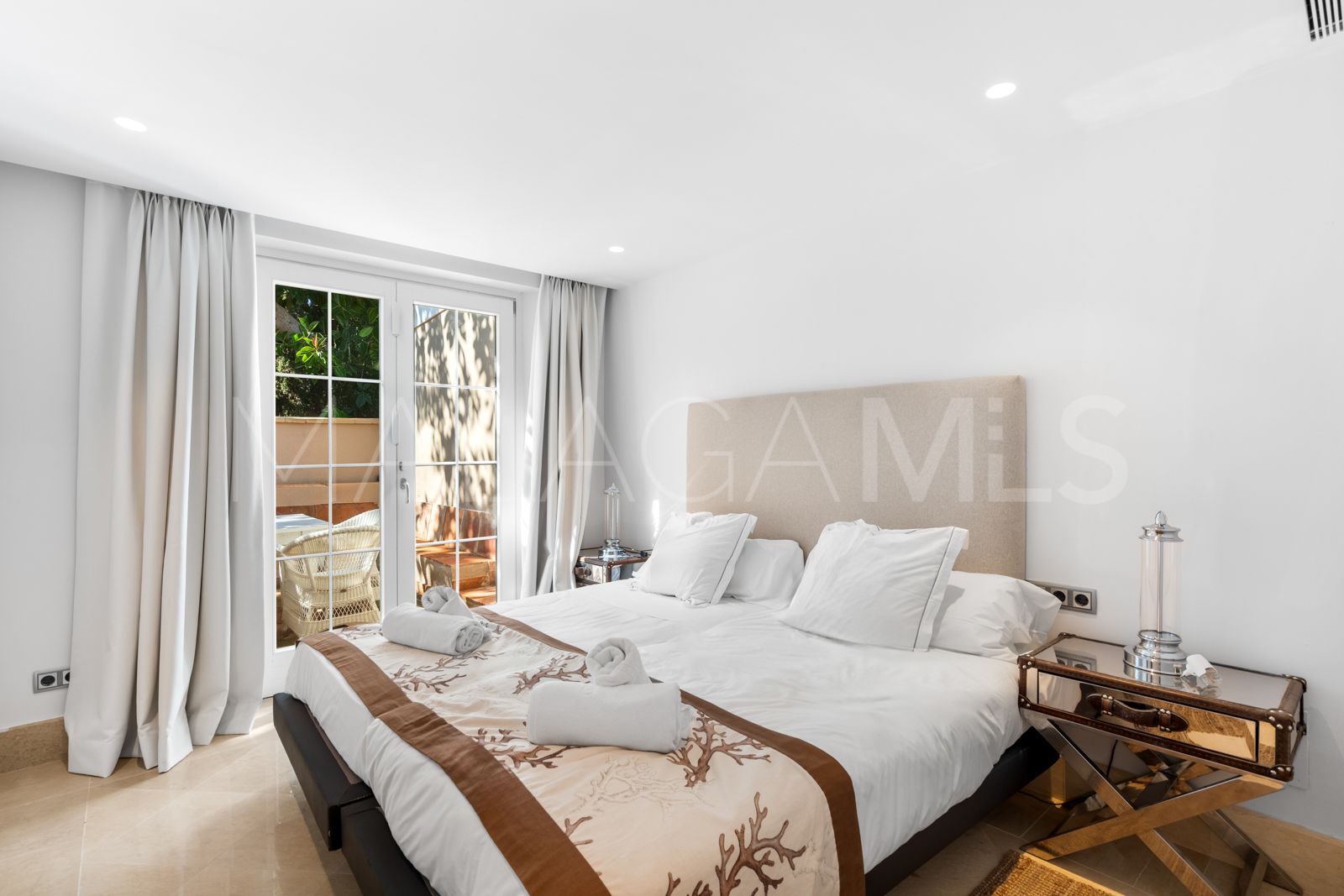 Villa for sale in Nagüeles