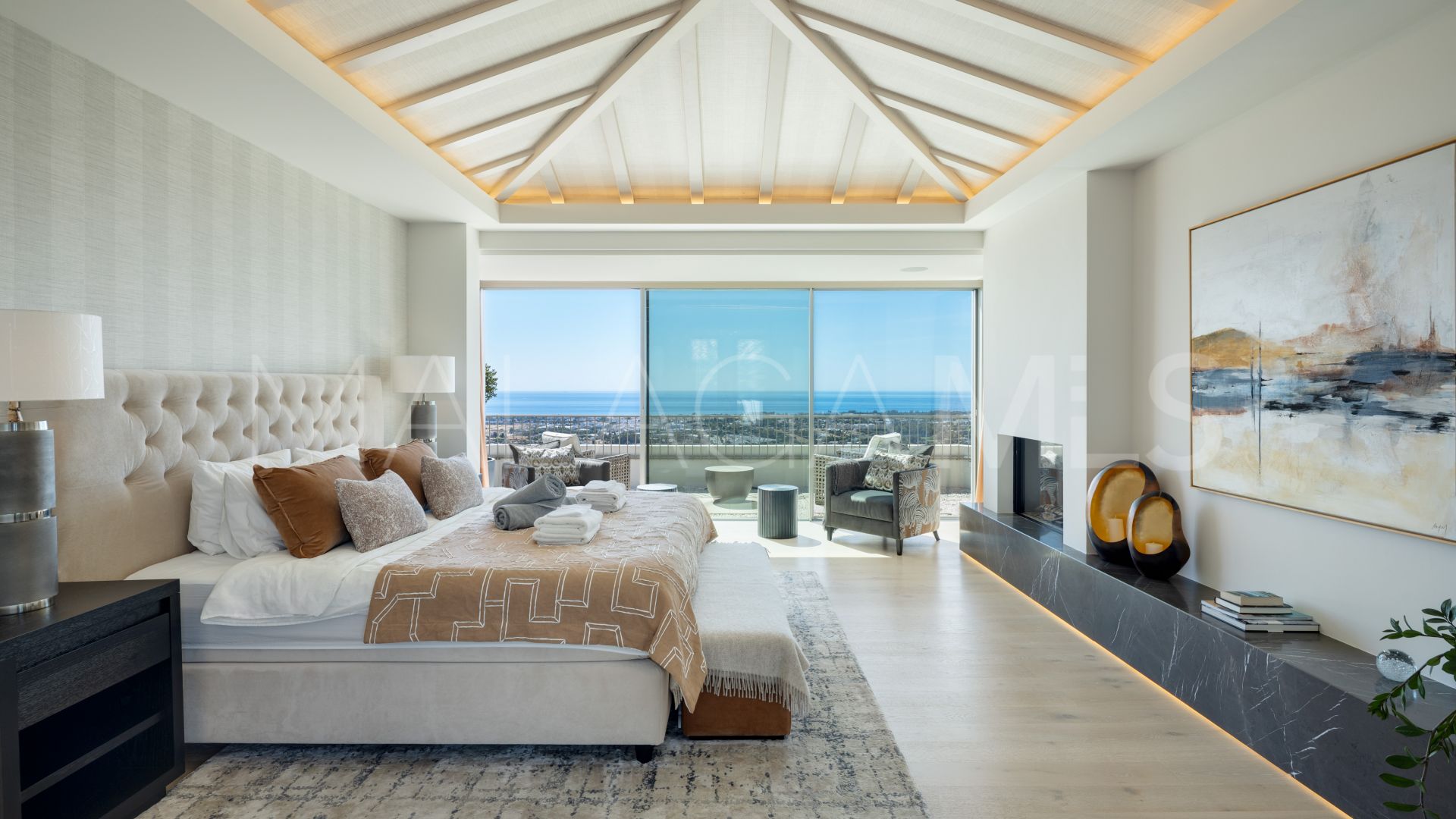 Villa for sale in Monte Halcones