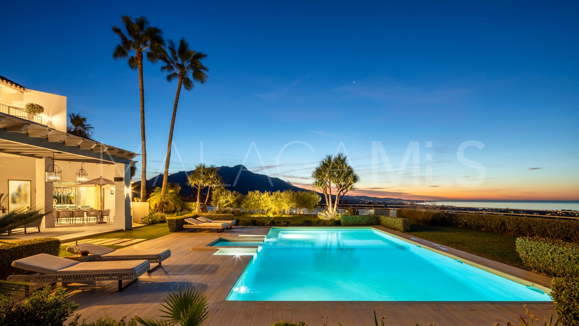 Villa for sale in Monte Halcones