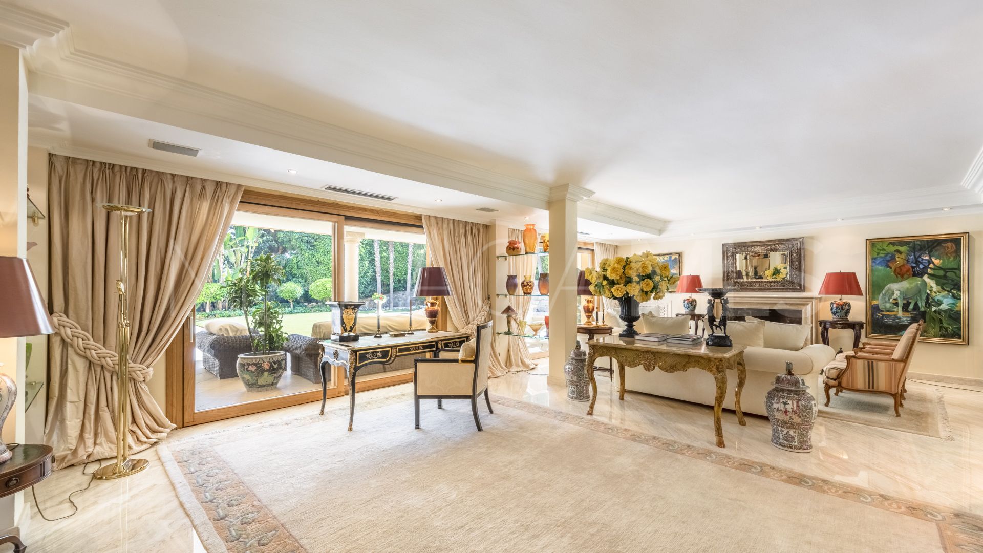 Villa for sale in Las Brisas