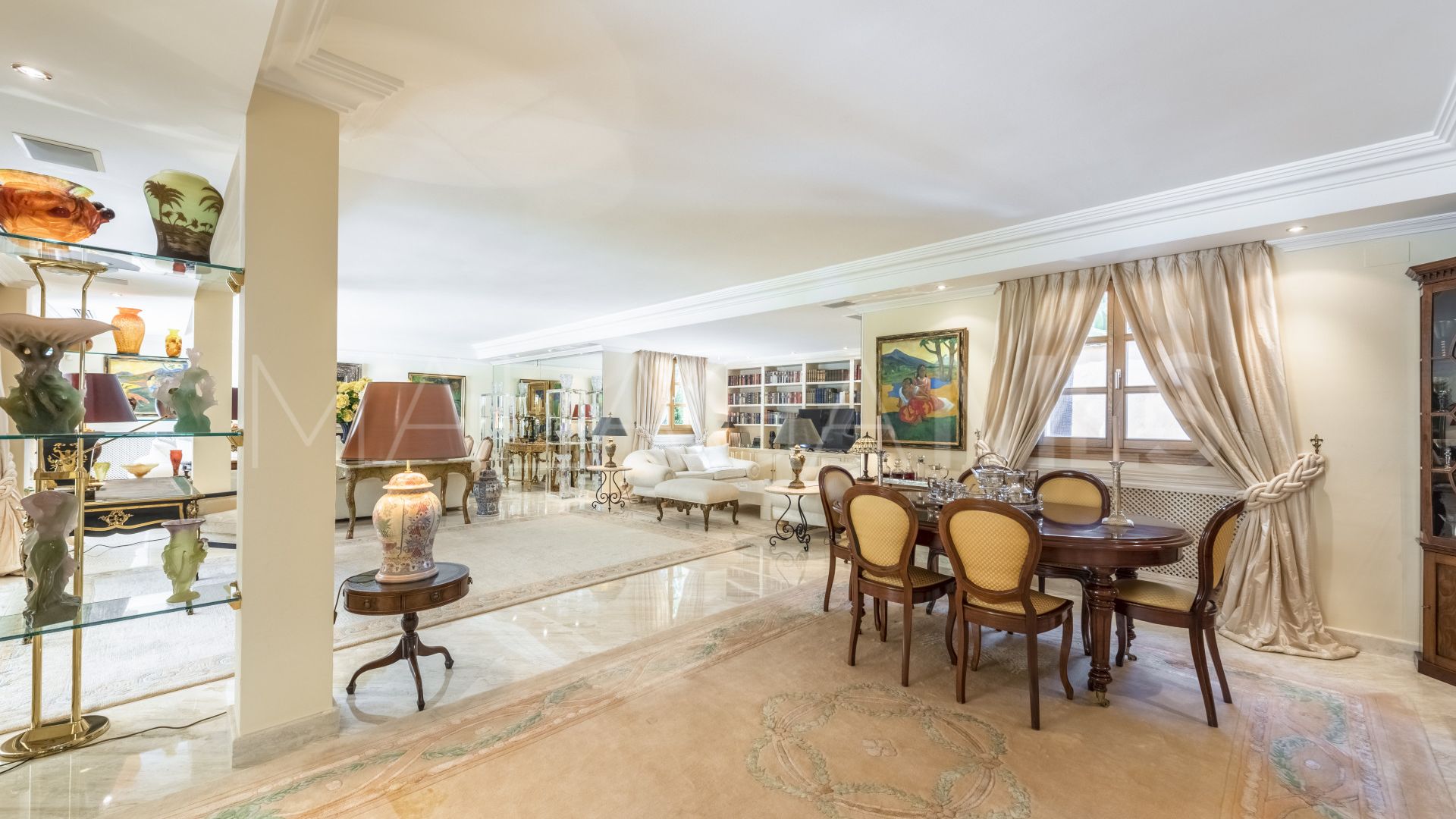 Villa for sale in Las Brisas