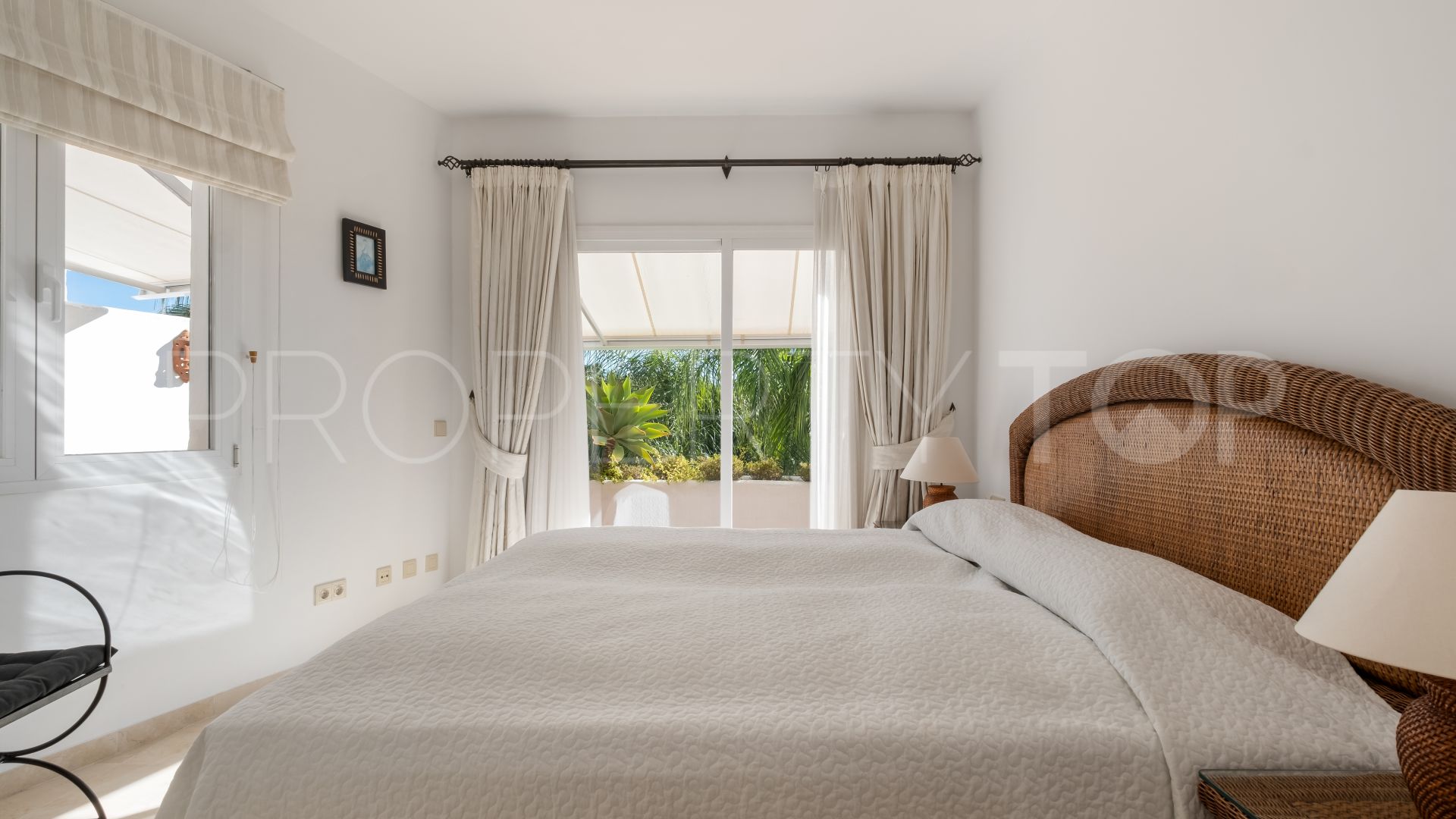 Atico duplex en venta con 3 dormitorios en Marbella - Puerto Banus