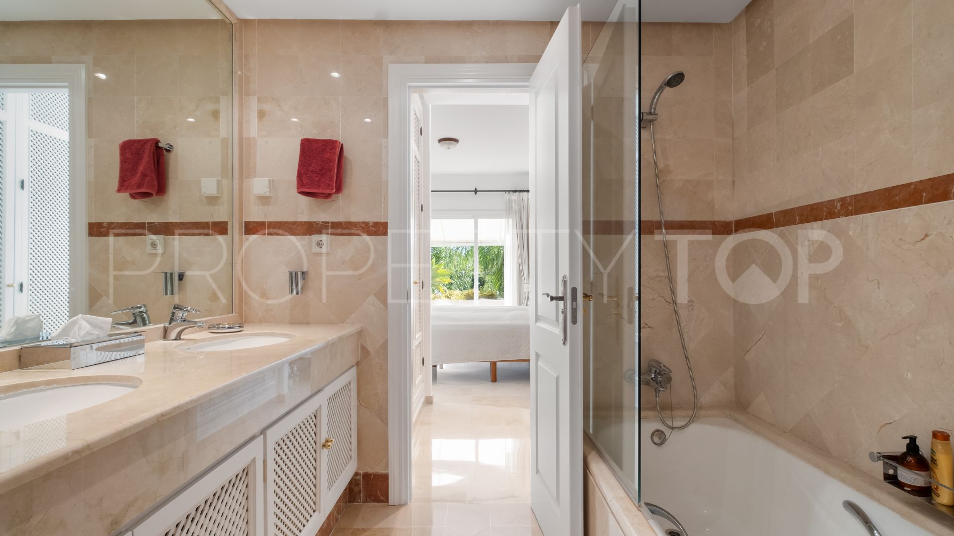 Atico duplex en venta con 3 dormitorios en Marbella - Puerto Banus