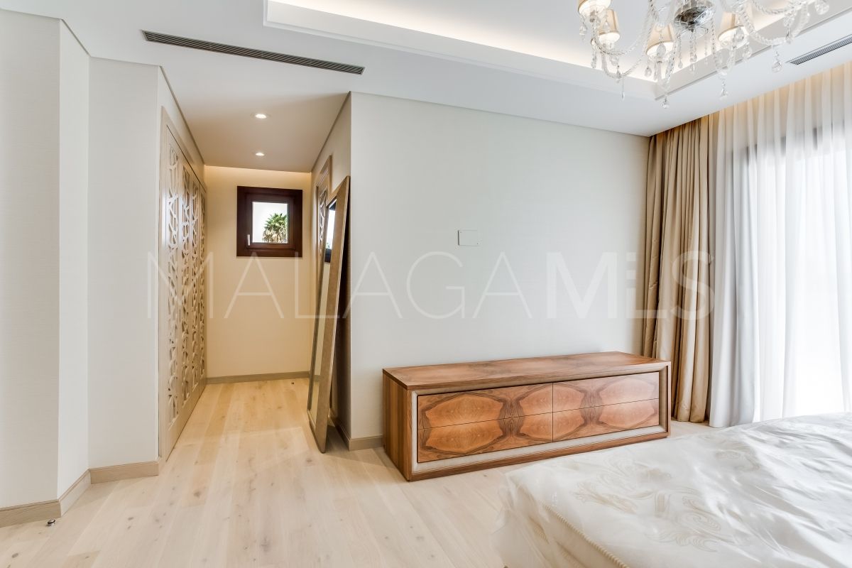 Nueva Andalucia, villa with 6 bedrooms for sale
