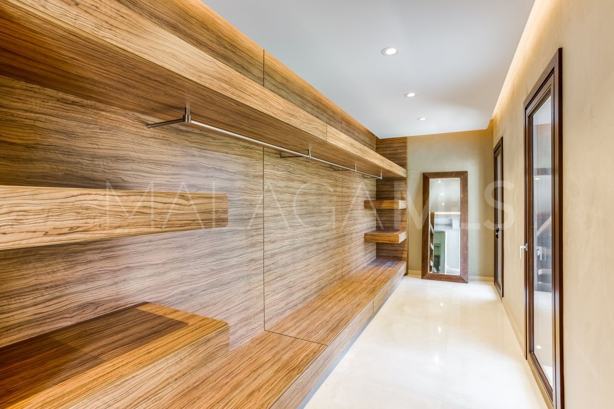 Nueva Andalucia, villa with 6 bedrooms for sale