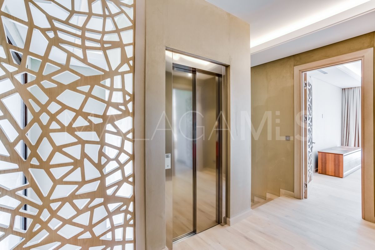 Nueva Andalucia, villa with 6 bedrooms for sale