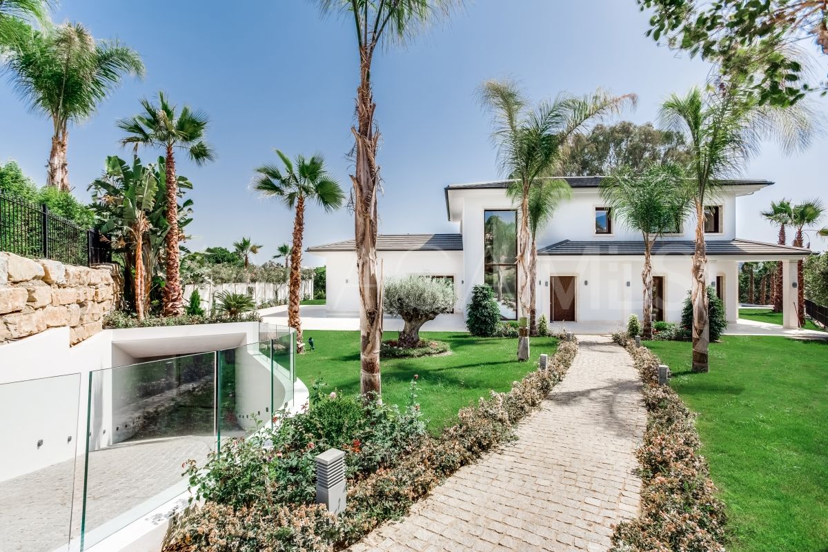 Nueva Andalucia, villa with 6 bedrooms for sale